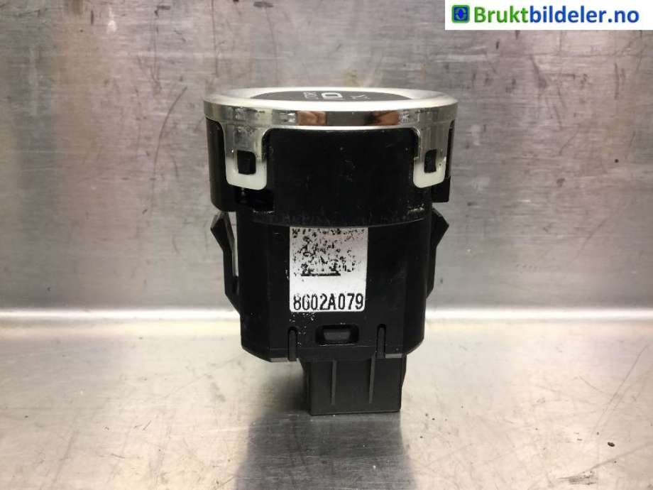 Bryter diverse til Mitsubishi Outlander 2015-->> (Type III, Fase 2) (MITSUBISHI|8602A079|)