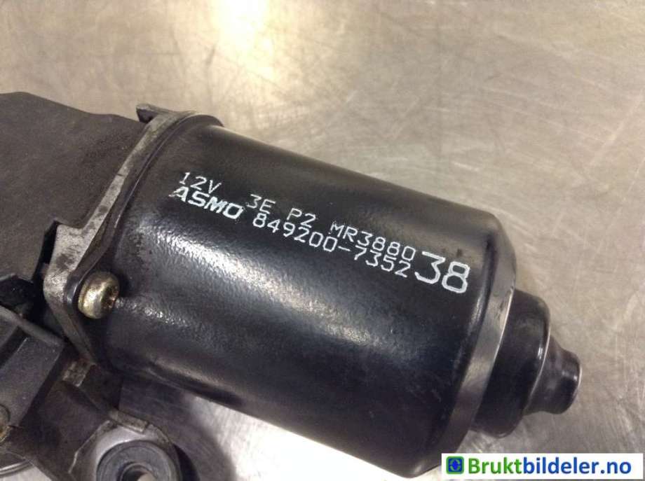 Viskermotor frontrute til Mitsubishi Pajero 2000-2006 (Type III) (MITSUBISHI|MR388038|849200-7352|)