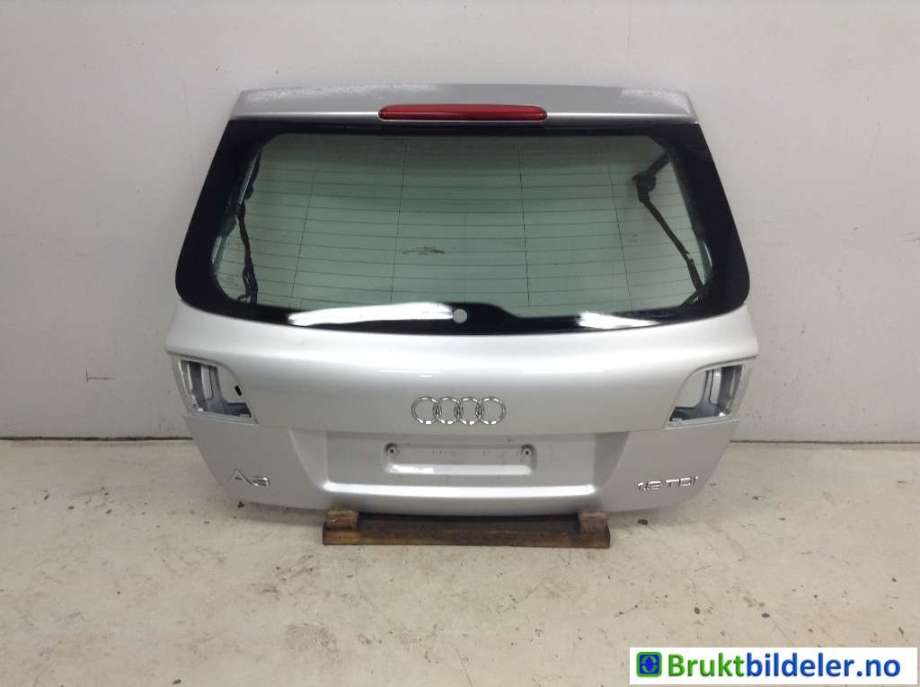 Bakluke combi til Audi A3, 2003-2008 (Type II, Fase 1) (AUDI|8P4 827 023 H)