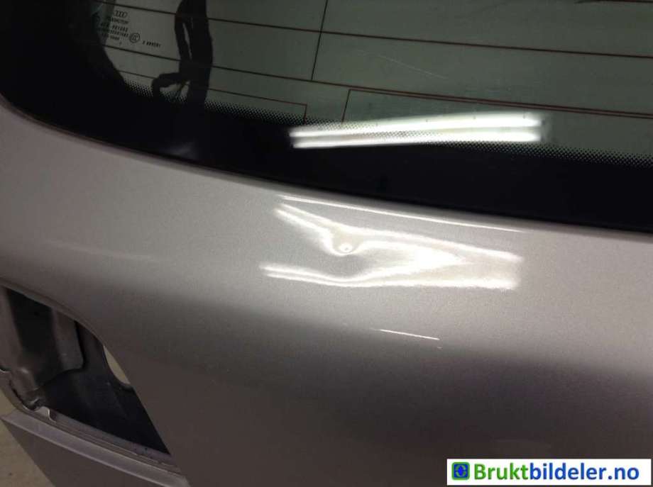 Bakluke combi til Audi A3 2003-2008 (Type II, Fase 1)  (AUDI|8P4 827 023 H|)