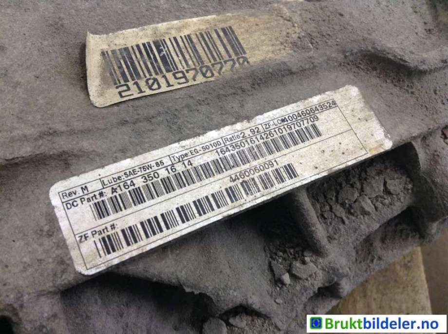 Kardang klokke bak til Mercedes R-Klasse 2006-2013 (W251) (W251) (MERCEDES|A 164 330 16 14|)