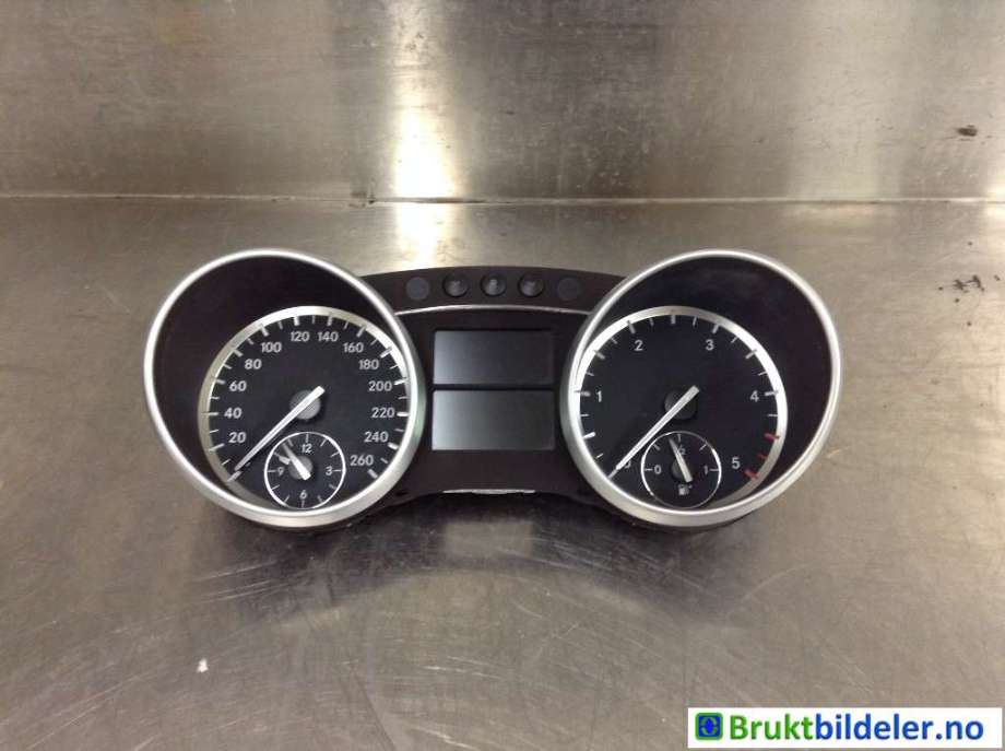 Instrumentpanel til Mercedes R-Klasse, 2006-2013 (W251) (W251) (MERCEDES|A 164 900 83 00)