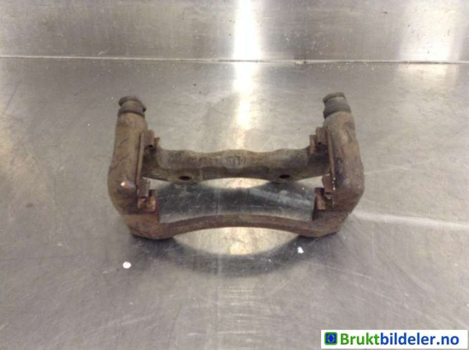 Bremsecaliper brakett til Nissan X-Trail, 2002-2007 (T30) (T30) (NISSAN|)
