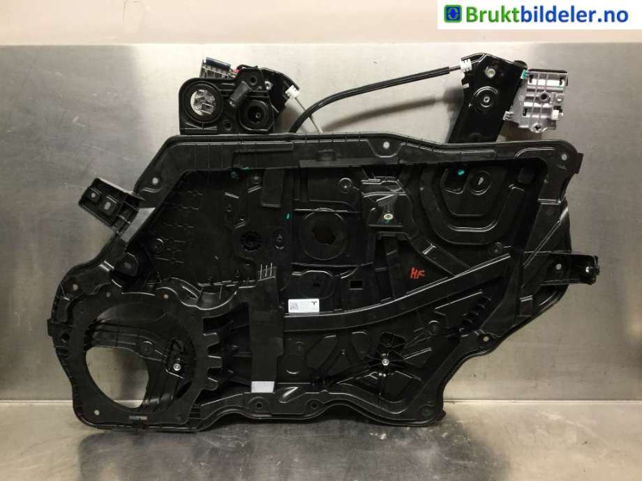 Ruteheis til Tesla Model Y, 2021-2024 (Type I)  (TESLA|1495509-00-F)