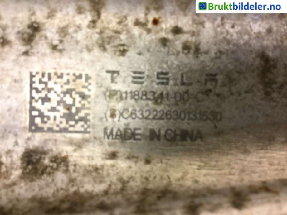 Bærebru venstre foran nedre til Tesla Model Y 2021-2024 (Type I)  (TESLA|1188341-00-C|)