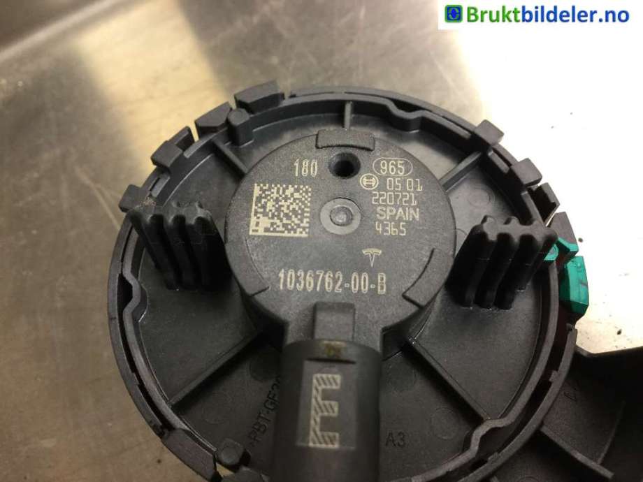 Sensor radar til Tesla Model Y 2021-2024 (Type I)  (TESLA||01 220 721)