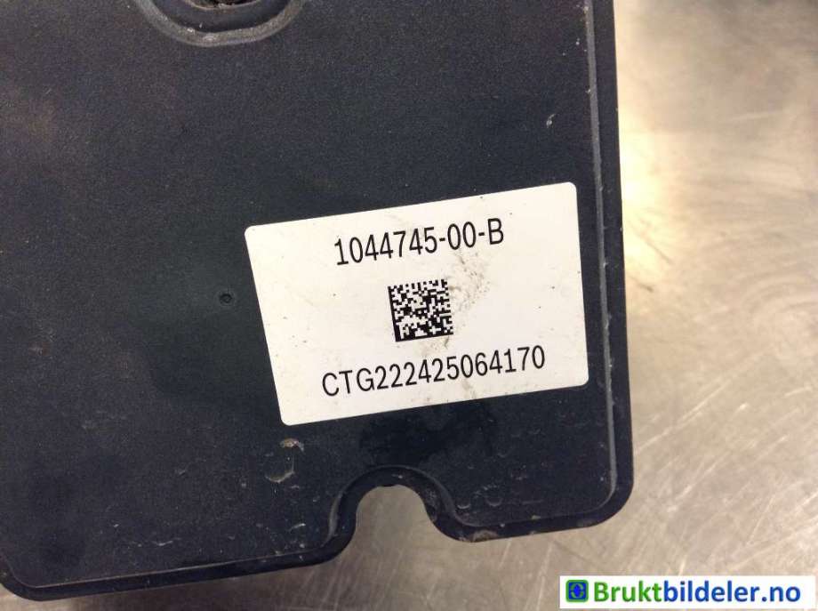 ABS sentral til Tesla Model Y 2021-2024 (Type I) (TESLA|1044745-00-B|0 265 956 665|)