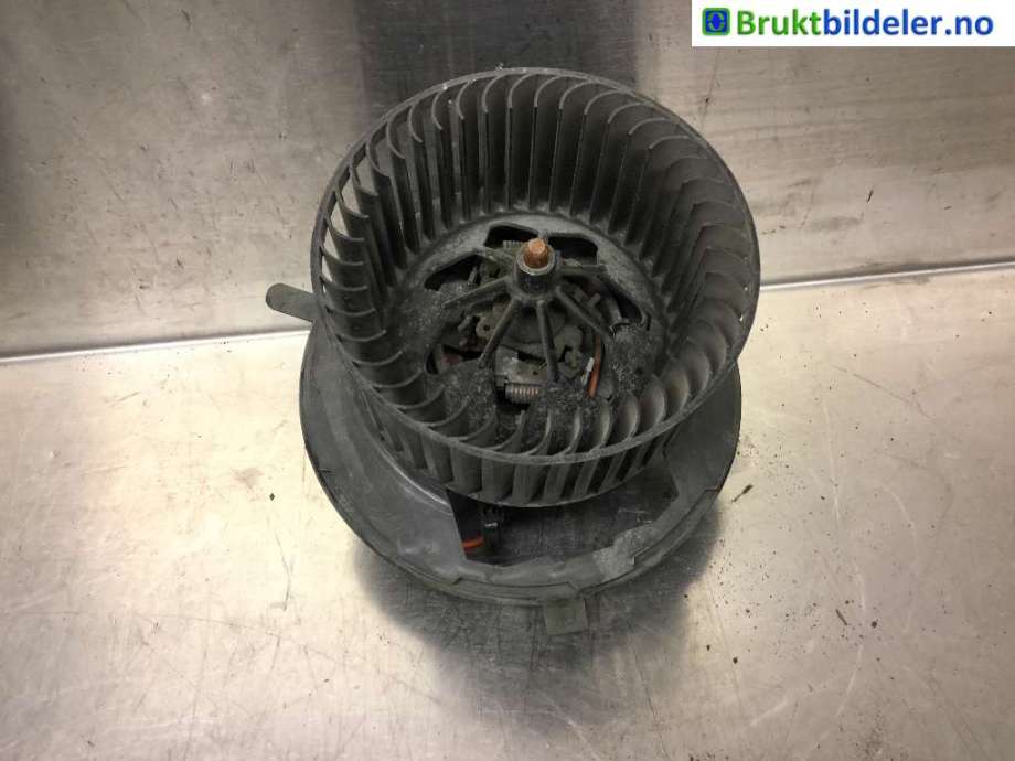 Varmeapparat motor til VW Passat 2011-2015 (B7) (B7) (VOLKSWAGEN|3C1 820 015 T|CZ016060-0869|)