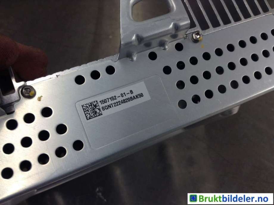 Bilstereo forsterker til Tesla Model Y 2021-2024 (Type I) (TESLA|1507152-01-B|)
