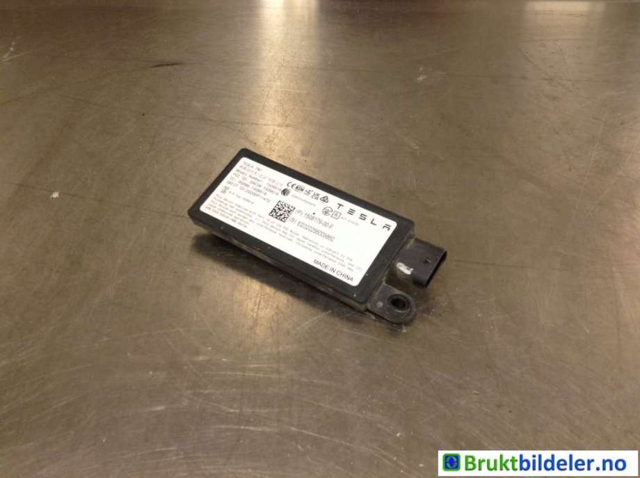 Bilstereo diverse til Tesla Model Y, 2021-2024 (Type I)  (TESLA|1508179-00-F)