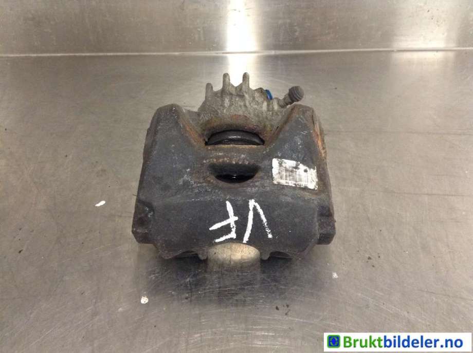 Bremsecaliper venstre foran til Peugeot Partner, 2015-2019 (Type II, Fase 2)  (PEUGEOT|9670613980)