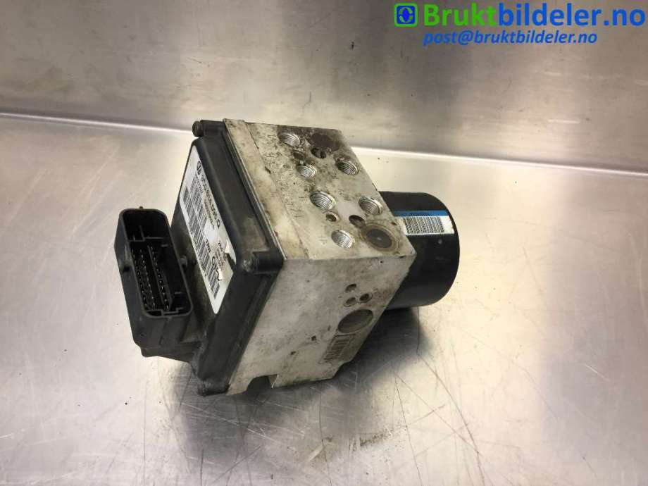 ABS sentral til VW Passat 2005-2010 (B6) (B6) (VOLKSWAGEN|3C0 614 095 Q|Y40249054|)