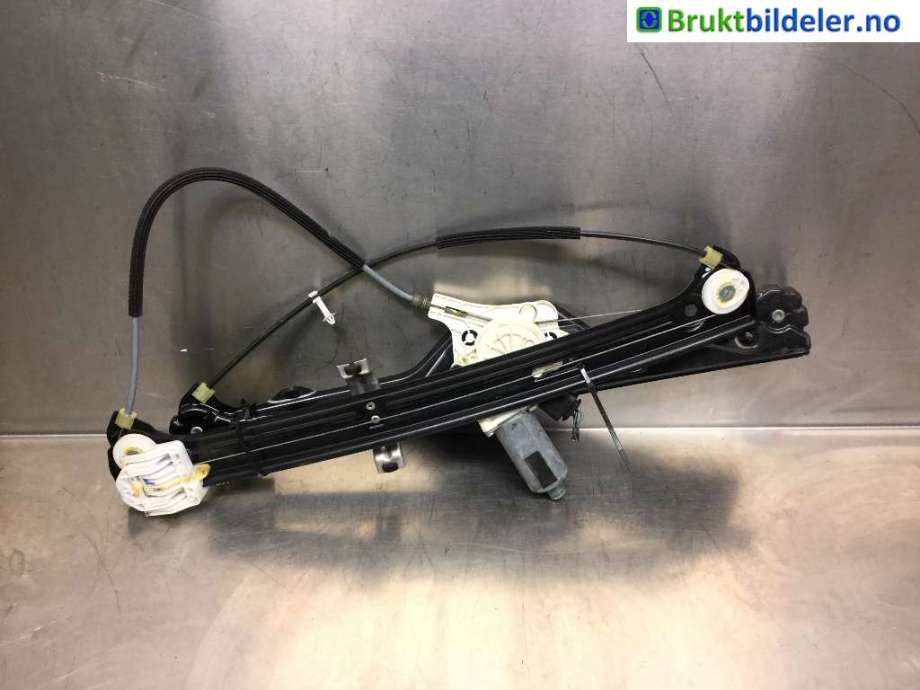 Ruteheis høyre foran til BMW X5 2007-2013 (E70) (E70) (BMW||7166380 E)