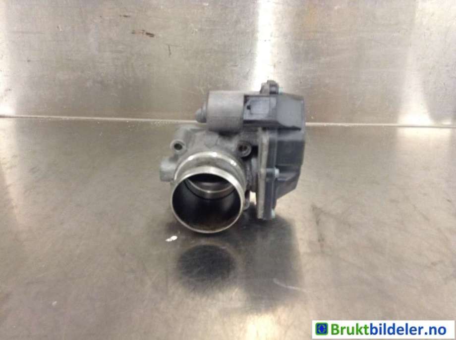 Spjeldhus til Hyundai i40, 2012-2017  (HYUNDAI|351002A900)