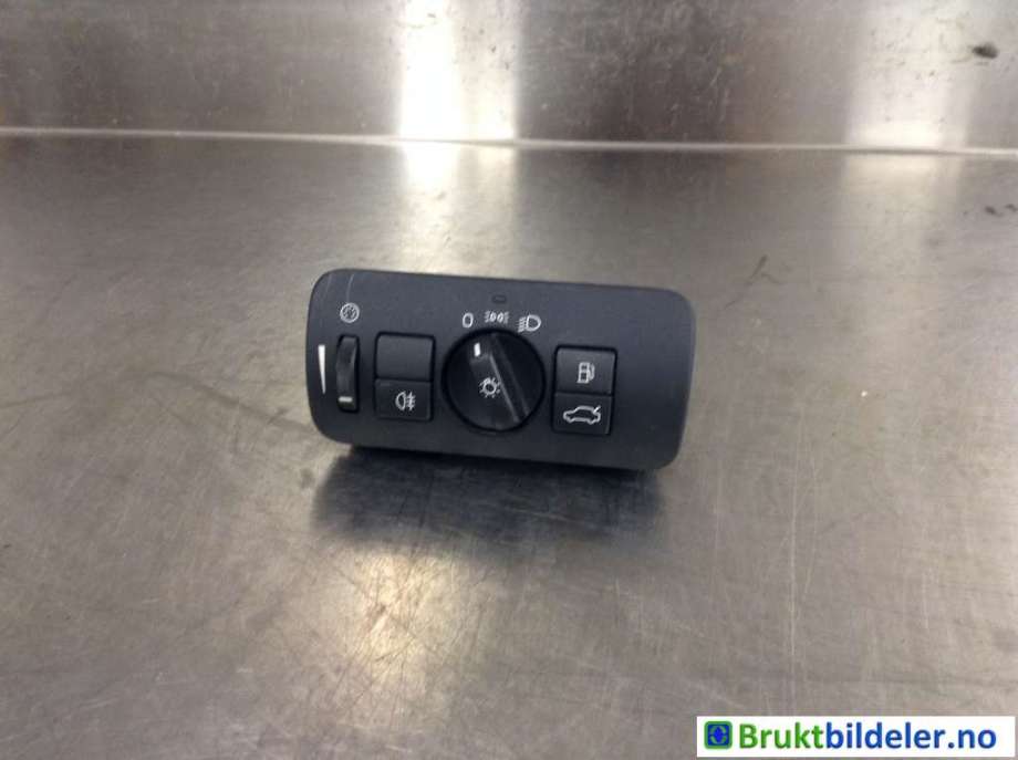 Bryter lys til Volvo XC60, 2008-2013 (Type I, Fase 1)  (VOLVO|30739412)