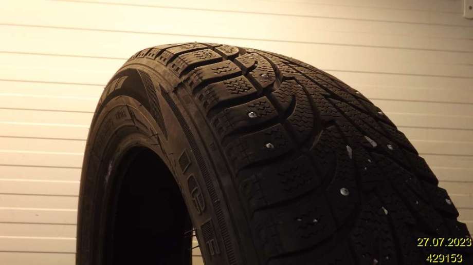 Dekk til Annet Dekk vinter pigg 0-->>  (SAILUN|195/60R16C|)