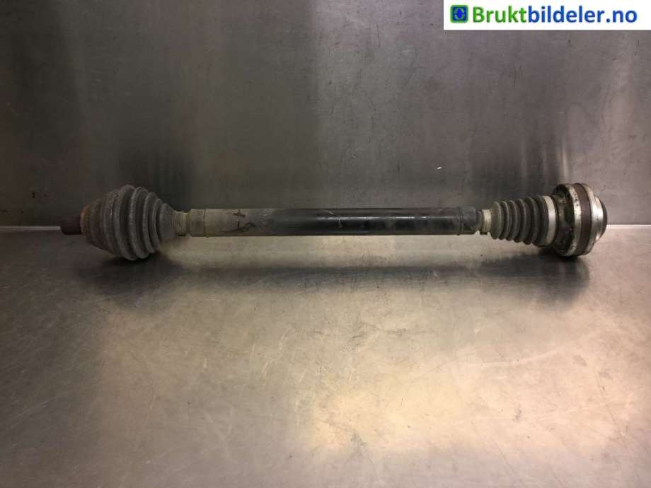 Drivaksel høyre foran til VW Passat, 2011-2015 (B7) (B7) (VOLKSWAGEN|1K0407272RB)