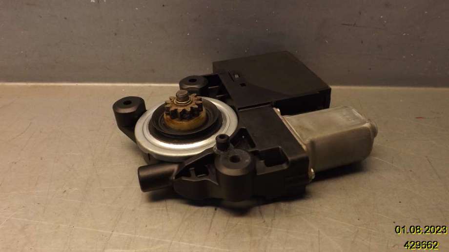 Ruteheis høyre til Volvo S40 2008-2012 (Type II, Fase 2) (VOLVO|3126419AA|973628104|31264191AA)