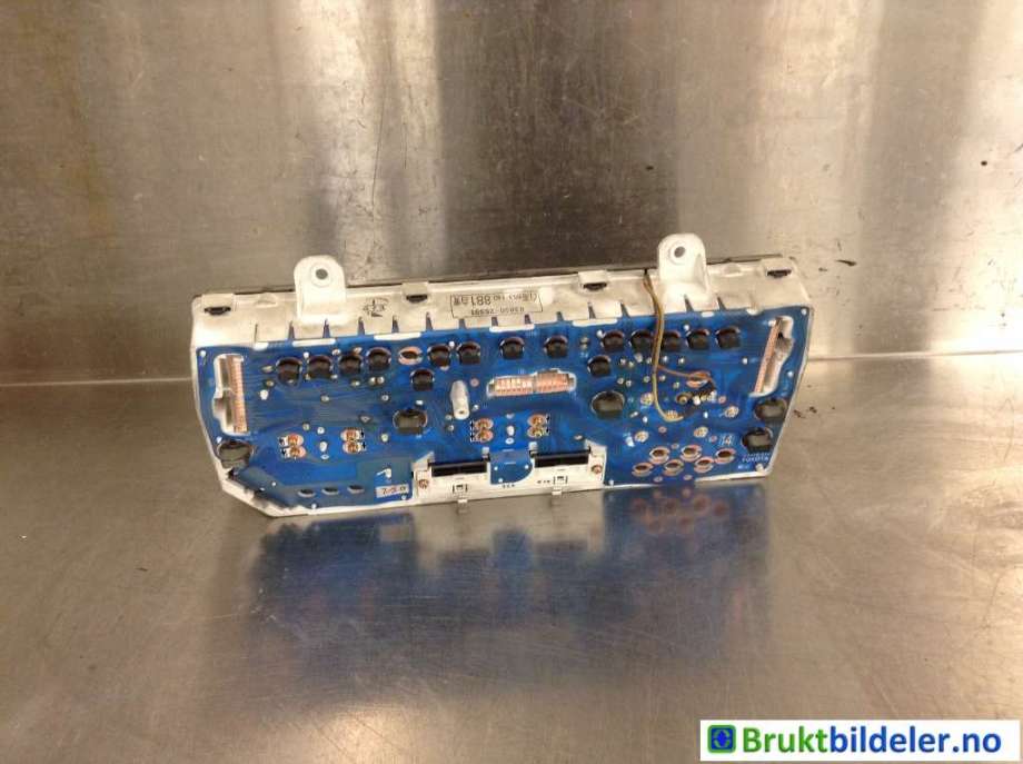 Instrumentpanel til Toyota Hiace 2001-2006 (Fase 2) (TOYOTA|83800-26881|)