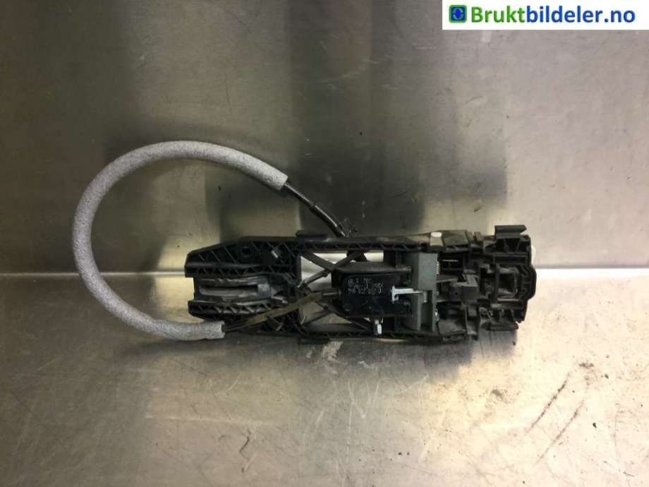 Dørhåndtak utv høyre foran til VW Golf VI 2008-2012  (VOLKSWAGEN|5N0 839 885 H|)