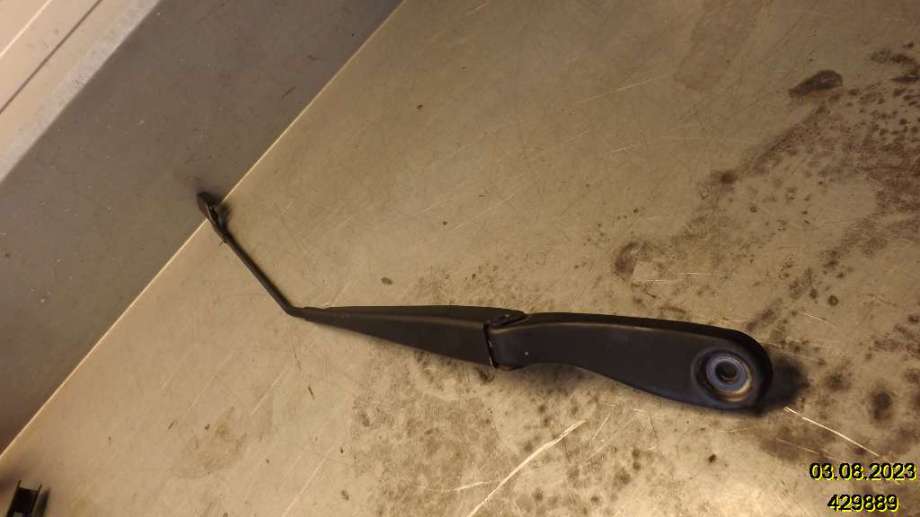 Viskerarmer frontrute til Volvo S40 2008-2012 (Type II, Fase 2)  (VOLVO|31253997|)