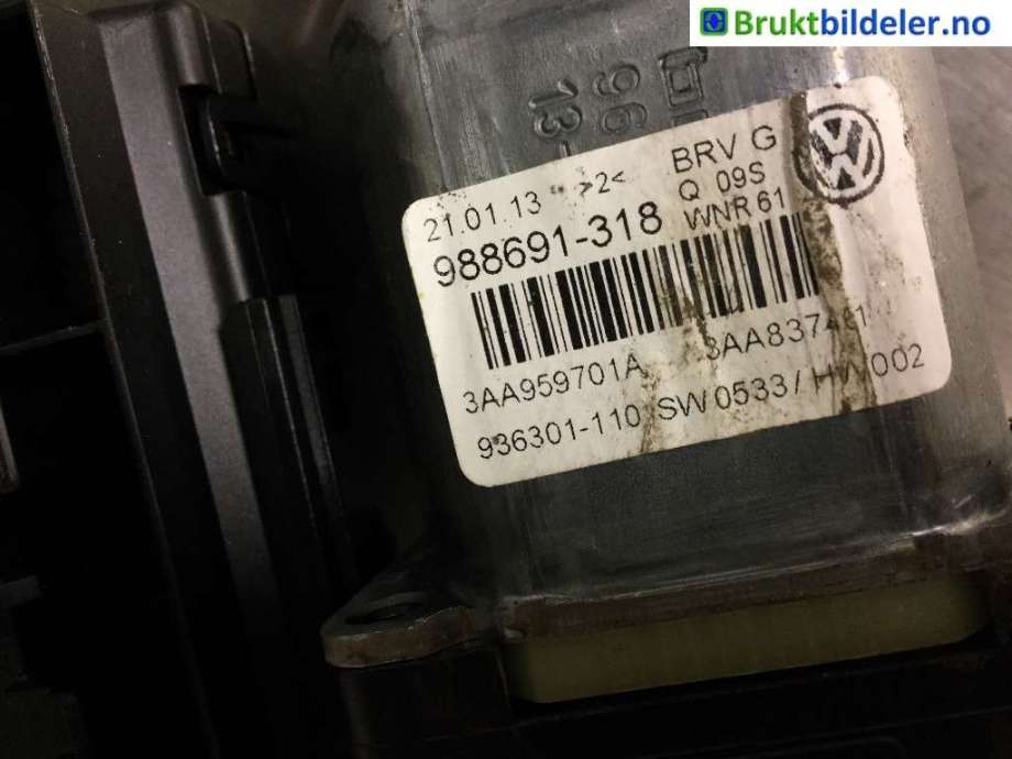 Ruteheis venstre foran til VW Passat 2011-2015 (B7) (B7) (VOLKSWAGEN||936301-110)