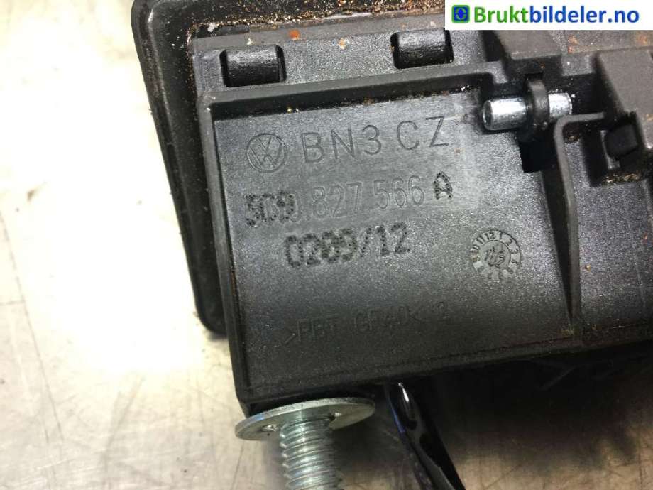 Bakluke/bakdør håndtak til VW Passat 2011-2015 (B7) (B7) (VOLKSWAGEN|3C9 827 566 A|)