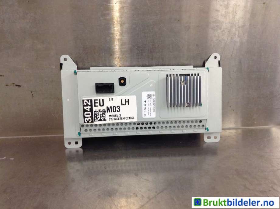 Instrumentpanel til Tesla Model X 2016-->>  (TESLA|1004788-00-F|T16L0212204|)