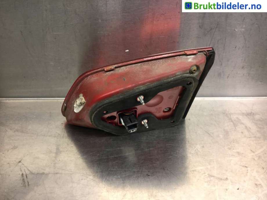 Baklykt venstre indre til VW Passat 2011-2015 (B7) (B7) (VOLKSWAGEN|3AF 945 307 E|)