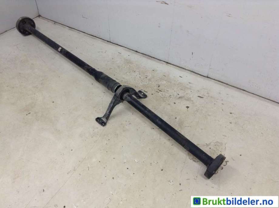 Mellomaksel til VW Golf VII, 2012-2017 (Fase 1) (VOLKSWAGEN|5Q0 521 101 AJ)