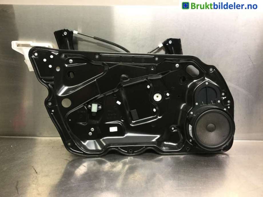 Ruteheis til VW Passat, 2011-2015 (B7) (B7) (VOLKSWAGEN|3AA 837 755)