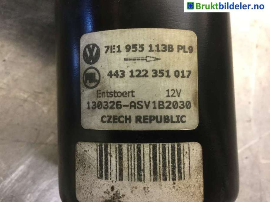 Viskermotor frontrute til VW Transporter / Caravelle 2009-2015 (Fase 2) (T5) (T5) (VOLKSWAGEN|7E1 955 113 B|443 122 351 017|)