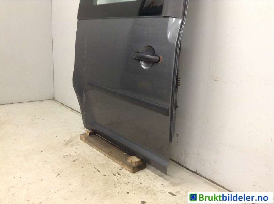 Dør høyre skyvedør til VW Caddy 2010-2015 (Type III, Fase 2)  (VOLKSWAGEN|2K5 843 108 B|)