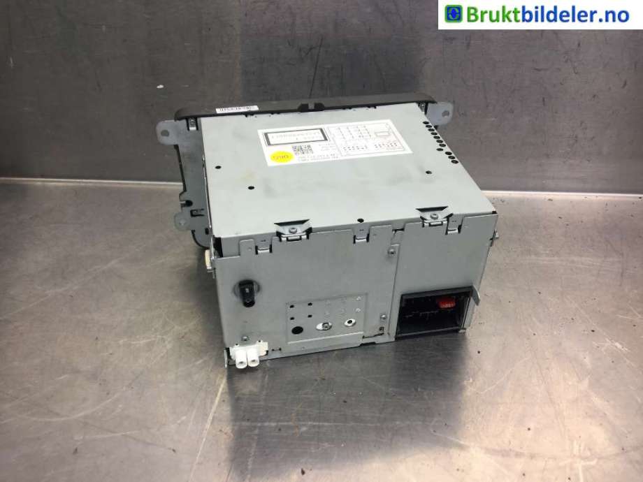 Bilstereo til VW Transporter / Caravelle 2009-2015 (Fase 2) (T5) (T5) (VOLKSWAGEN|5M0035186L|7 642 273 360|)