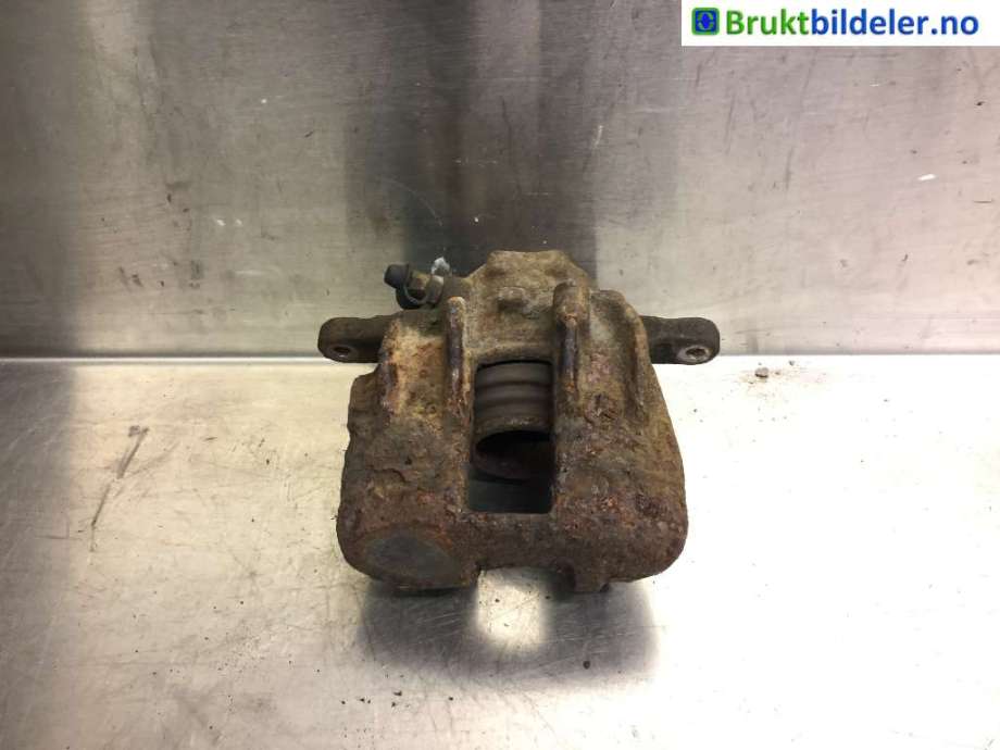 Bremsecaliper høyre foran til Mercedes C-Klasse 1993-2000 (W202) (W202) (MERCEDES|A 001 420 43 83|)