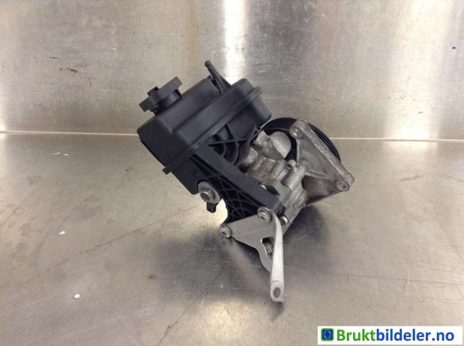 Servo pumpe mekanisk til Mercedes E-Klasse 2009-2013 (Fase 1) (W212) (W212) (MERCEDES|A 006 466 47 01|7693 900 514|)