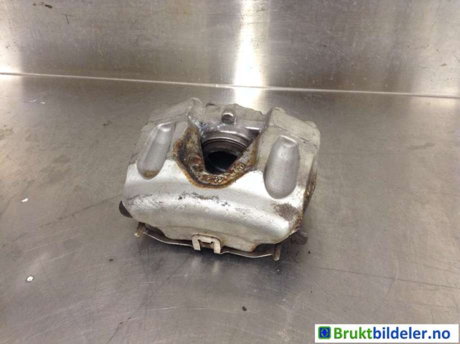 Bremsecaliper venstre foran til Mercedes E-Klasse, 2009-2013 (Fase 1) (W212) (W212) (MERCEDES|A 204 421 31 81)