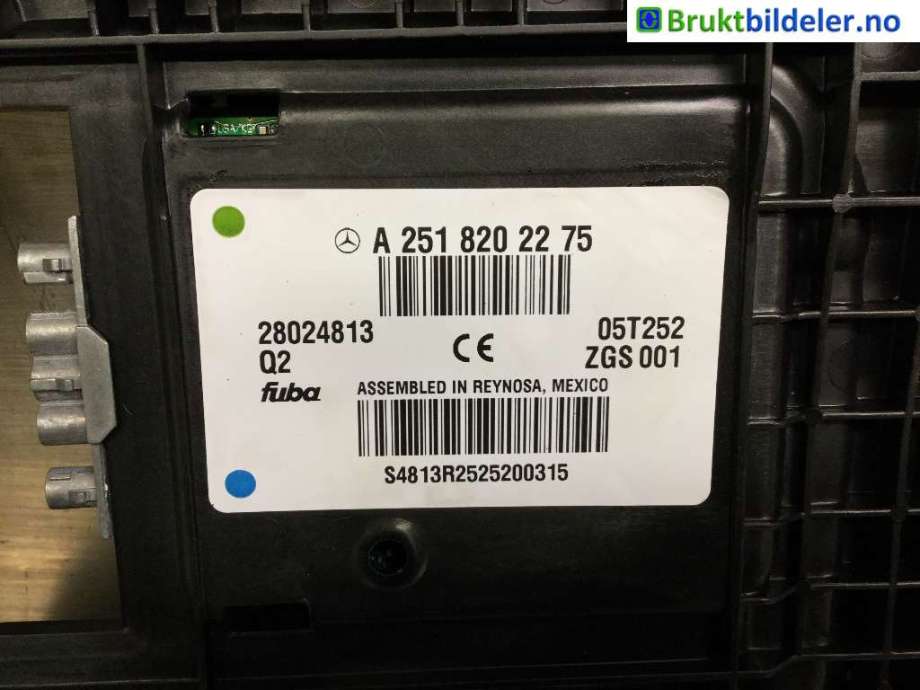 Antenne forsterker til Mercedes ML 2005-2011 (W164) (W164) (MERCEDES|A251 820 22 75|)