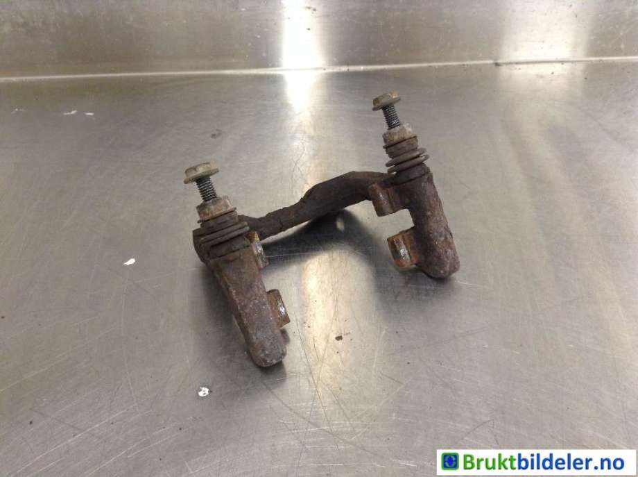 Bremsecaliper brakett til Audi A3, 2003-2008 (Type II, Fase 1) (AUDI|1K0 615 425 P)