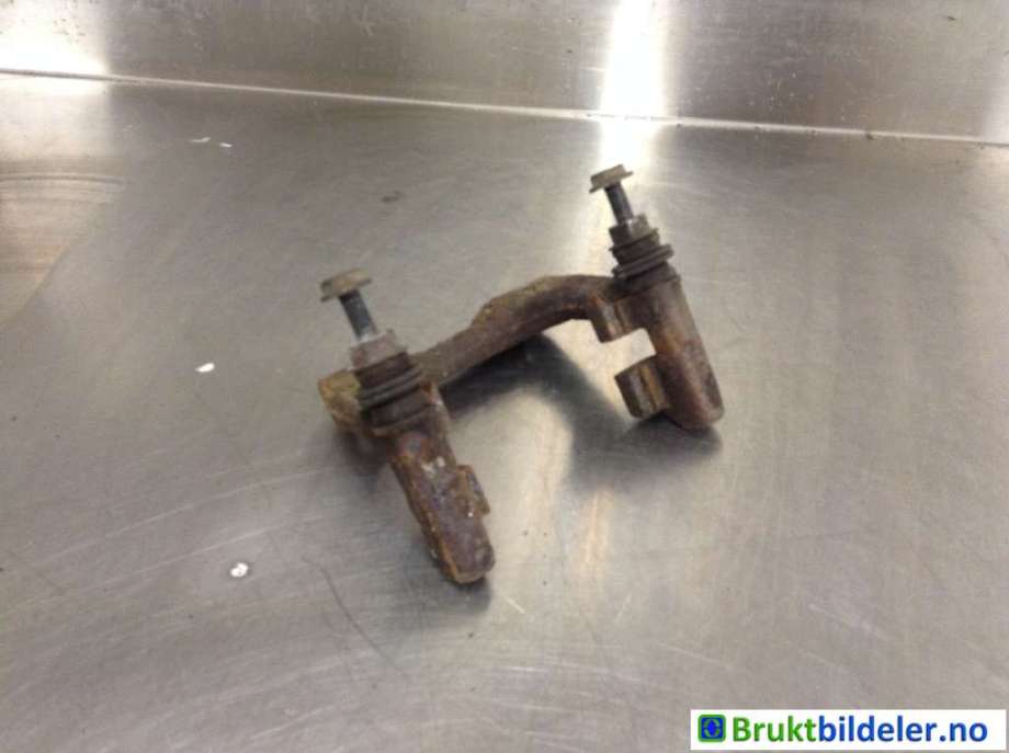 Bremsecaliper brakett til Audi A3, 2003-2008 (Type II, Fase 1) (AUDI|1K0 615 425 P)