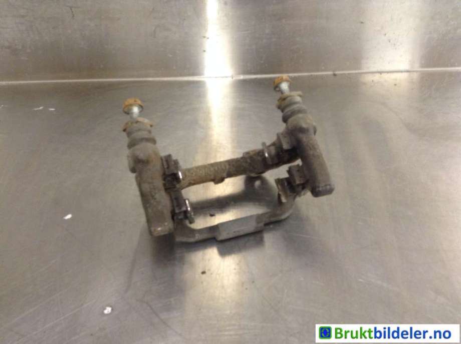 Bremsecaliper brakett til VW Caddy, 2010-2015 (Type III, Fase 2)  (VOLKSWAGEN|5K0 615 425)