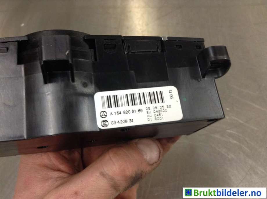 Varmeapparat betjening til Mercedes ML 2005-2011 (W164) (W164) (MERCEDES|A 164 820 61 89|)