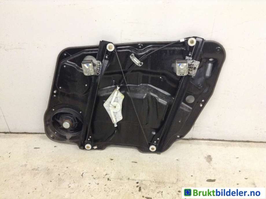Ruteheis til Mercedes ML 2005-2011 (W164) (W164) (MERCEDES||993750-106)