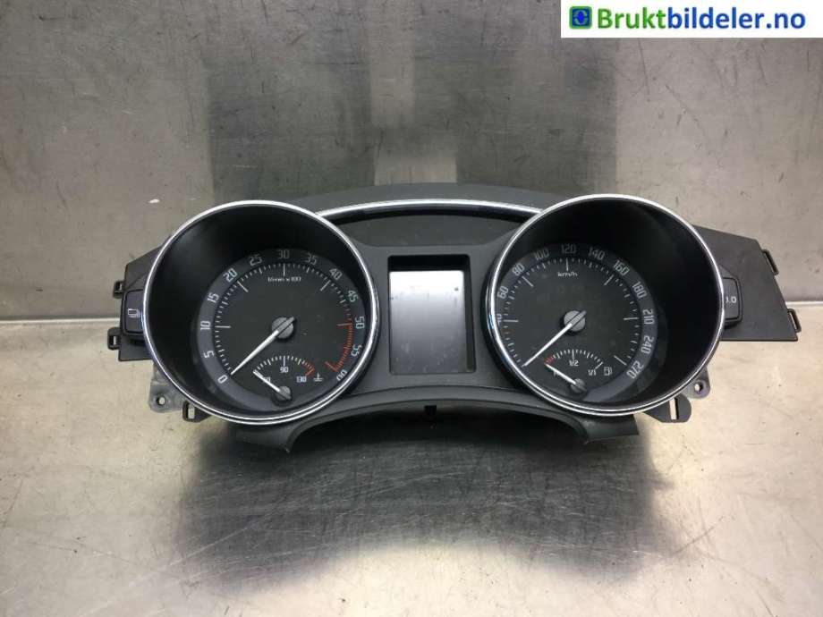 Instrumentpanel til Škoda Superb, 2008-2015 (Type II)  (SKODA|3T1 920 841 H)