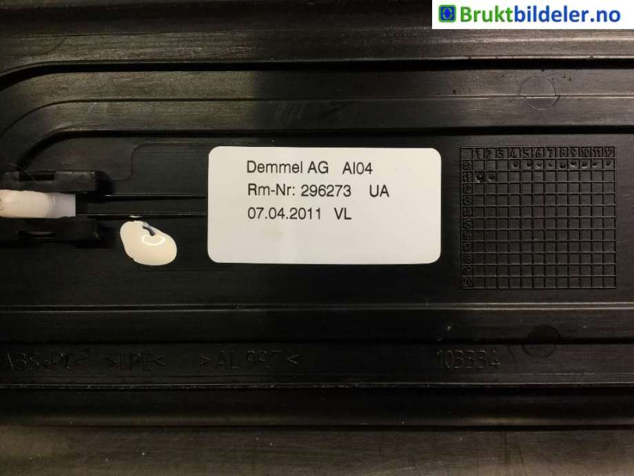 Diverse deler til BMW 5-Serie 2010-2017 (F10/F11) (F10/F11) (BMW|51 47 8 050 045|)