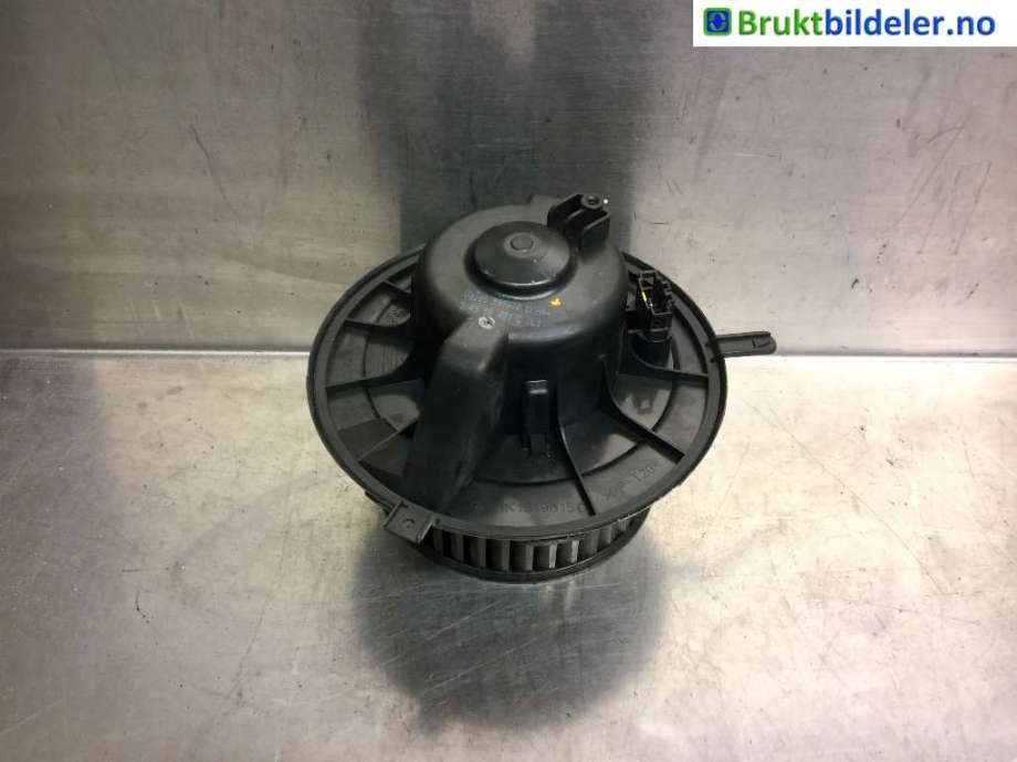Varmeapparat motor til VW Caddy, 2010-2015 (Type III, Fase 2)  (VOLKSWAGEN|1K1 819 015 C)