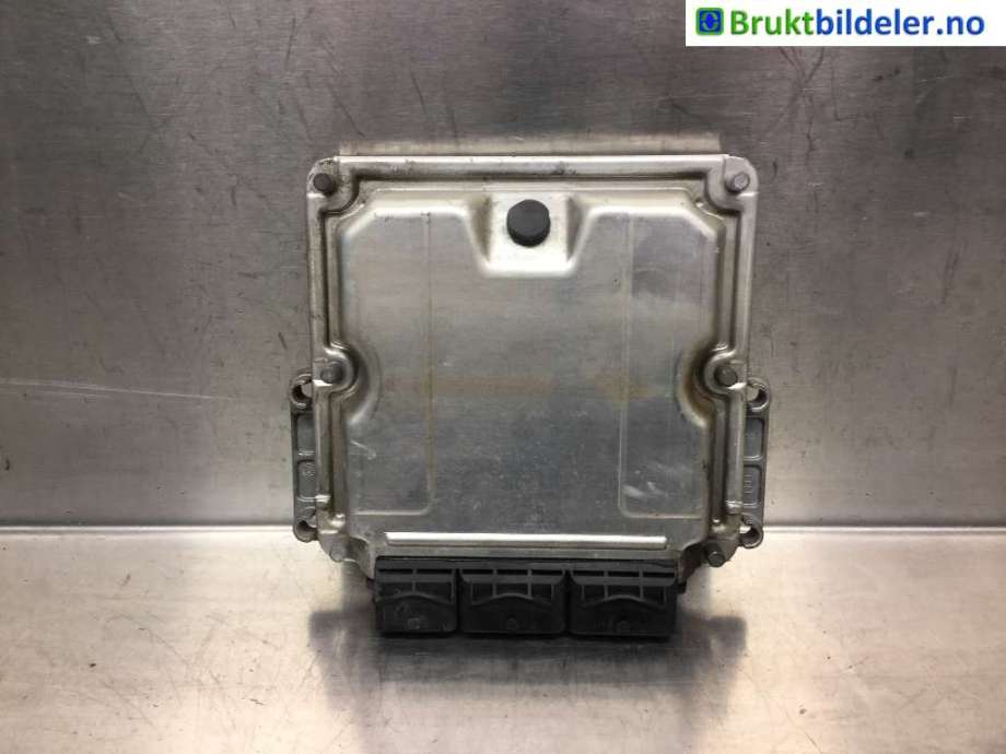 Styreenhet motor til Opel Vivaro A 2001-2006  (OPEL|HOM8200051608|0 281 010 632|8200115526)