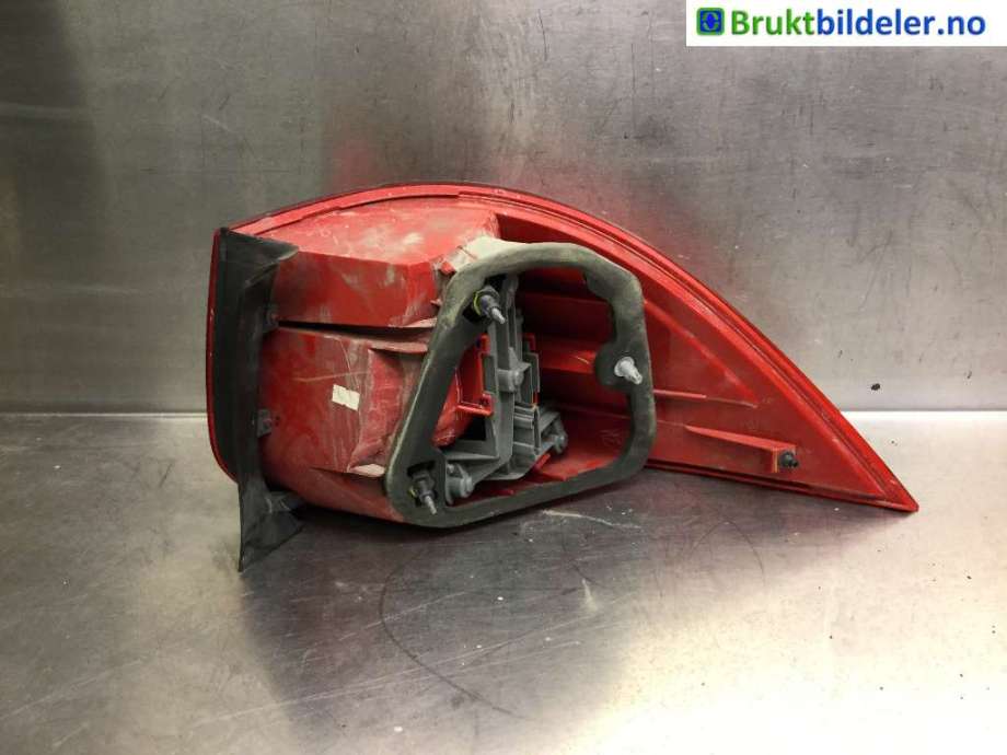 Baklykt venstre til VW Golf V, Combi 2003-2008  (VOLKSWAGEN|1K9 945 095|)