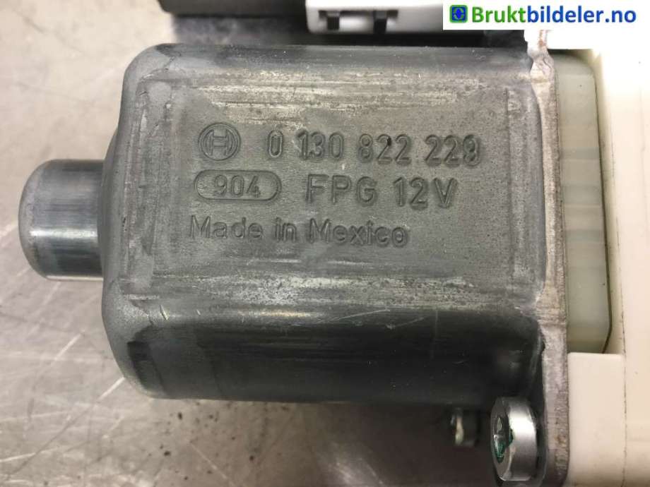 Ruteheis høyre foran til VW Golf V, Combi 2003-2008  (VOLKSWAGEN|1KO959793C|0 130 822 229|)