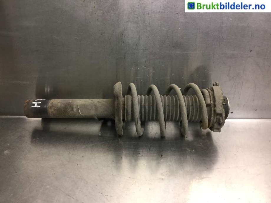 Fjærbein høyre foran til VW Golf V, Combi, 2003-2008  (VOLKSWAGEN|1T0 413 031 HA)